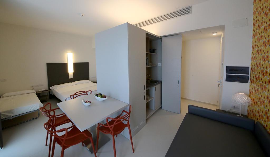 Hotel Cristallo Senigallia Zimmer foto