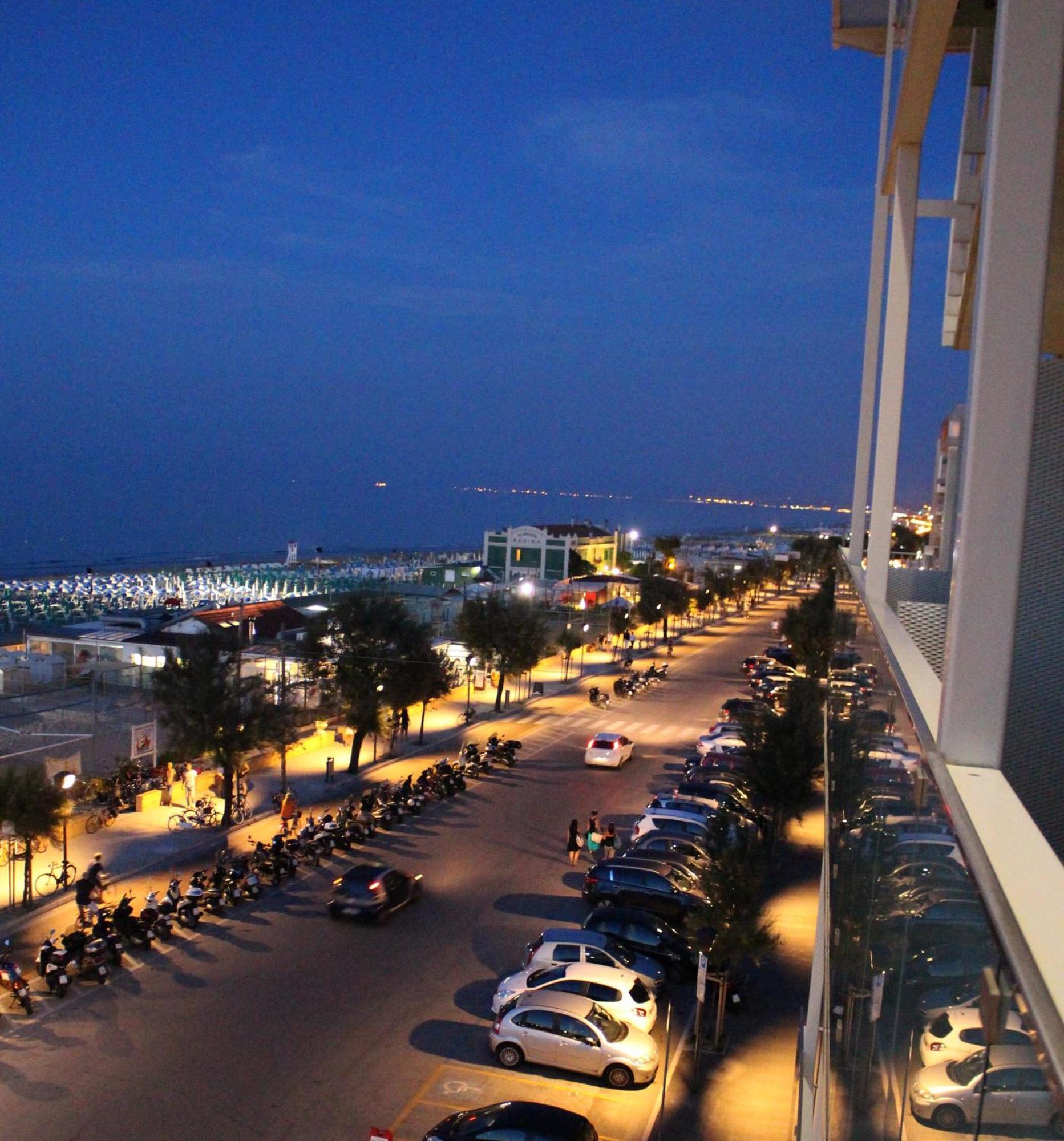 Hotel Cristallo Senigallia Zimmer foto